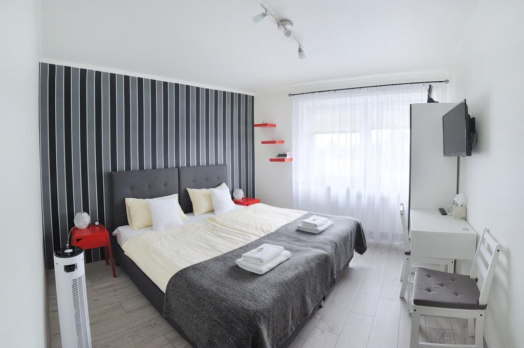 7Th Room Guest House أوشفينجم المظهر الخارجي الصورة